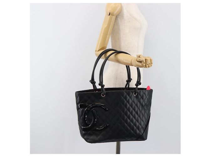 Bolso Tote CHANEL Cambon Line Matelasse Cuero Negro Plata CC Auth 201902V - vista 24