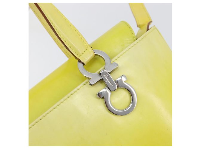 Borsa Salvatore Ferragamo Gancini in pelle 2way Giallo Argento Auth 196351 - vista 20