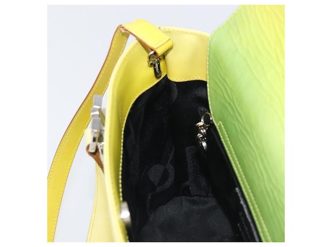 Borsa Salvatore Ferragamo Gancini in pelle 2way Giallo Argento Auth 196351 - vista 22