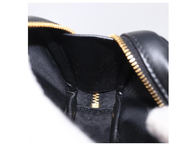 Pouch Miu Miu Beau in pelle nera e oro Auth 202103M Nero D'oro - vista 18