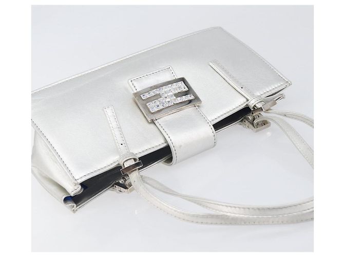 Borsa a mano FENDI Mamma Baguette in pelle argento Auth 199212SAV - vista 6