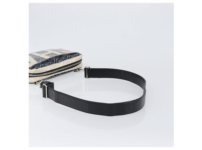 Borsa a tracolla CHANEL COCO Mark Camelia PVC Pelle Nero Bianco CC Auth 200139SAM - vista 7