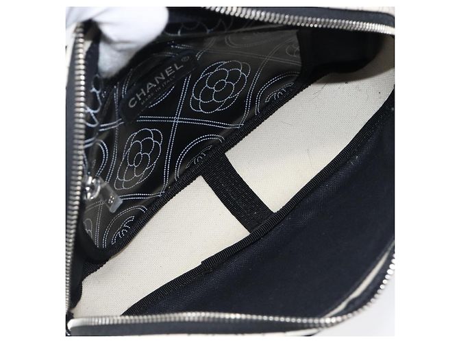 Borsa a tracolla CHANEL COCO Mark Camelia PVC Pelle Nero Bianco CC Auth 200139SAM - vista 9