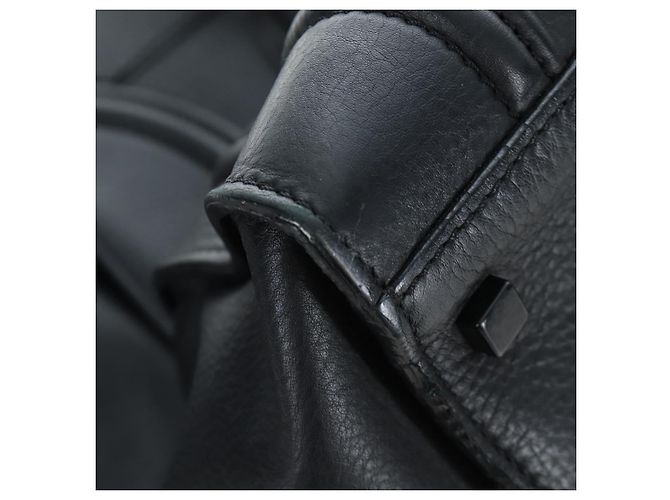 Céline Borsa a mano CELINE Luggage Phantom in pelle nera e oro Auth fm5451M Nero D'oro - vista 15