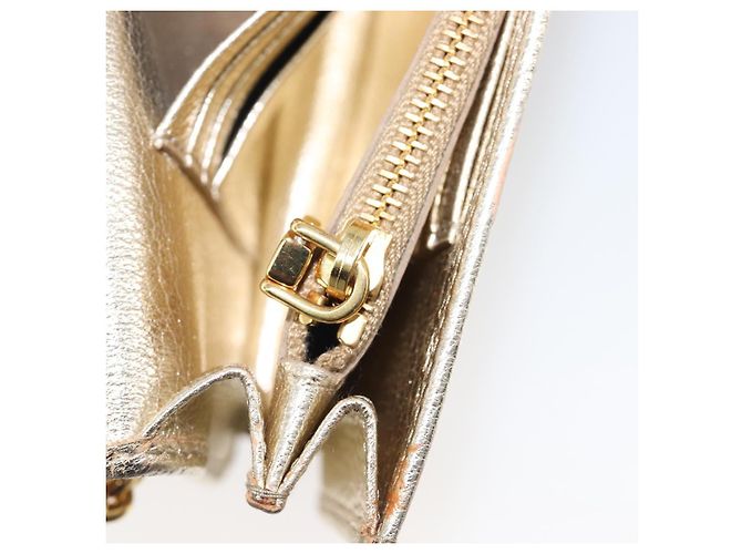 Miu Miu Sac à épaule portefeuille à chaîne en cuir doré Auth ka6046V - vue 26