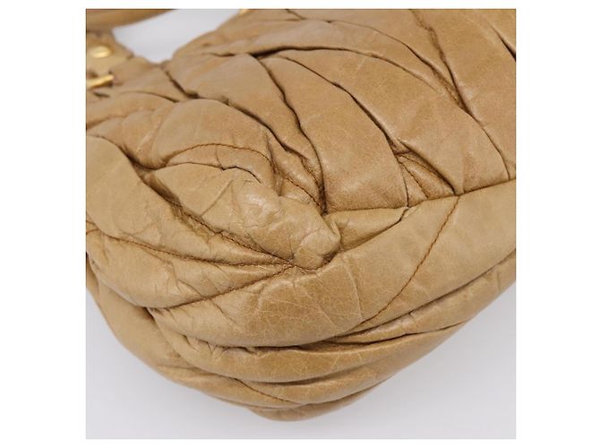Sac à main Miu Miu Vitellolux Matelassé en cuir 2 voies Marron Ton Or Auth 202111V - vue 18