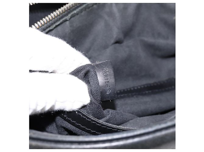 Borsa a tracolla LOUIS VUITTON Taiga Reporter PM Ardoise M30152 LV Auth ka6020 Grigio - vista 12