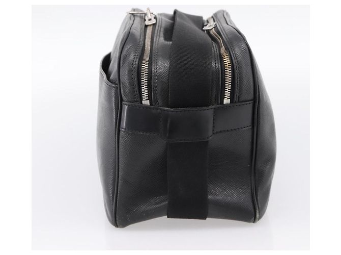 Borsa a tracolla LOUIS VUITTON Taiga Reporter PM Ardoise M30152 LV Auth ka6020 Grigio - vista 4