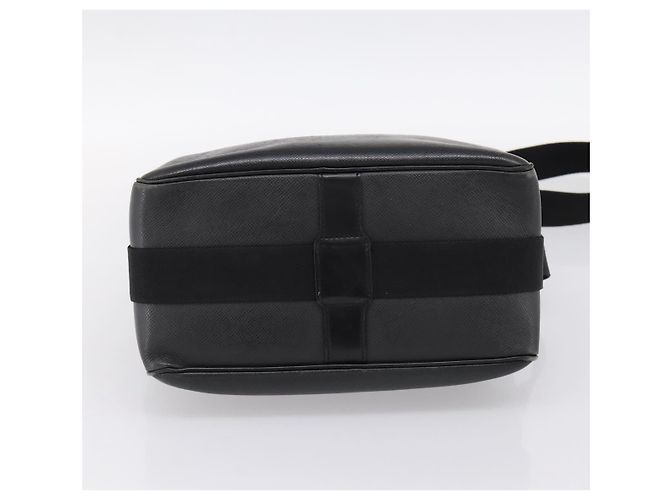 Borsa a tracolla LOUIS VUITTON Taiga Reporter PM Ardoise M30152 LV Auth ka6020 Grigio - vista 5