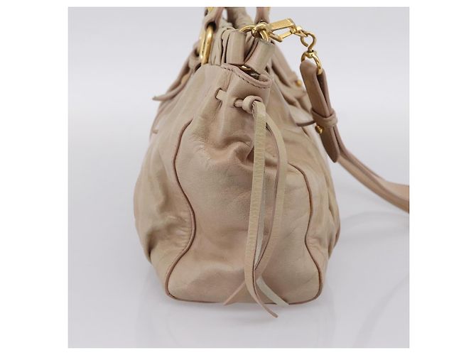 Borsa a mano Miu Miu Vitello Lux Leather 2way Beige Gold Auth 201979A D'oro - vista 3