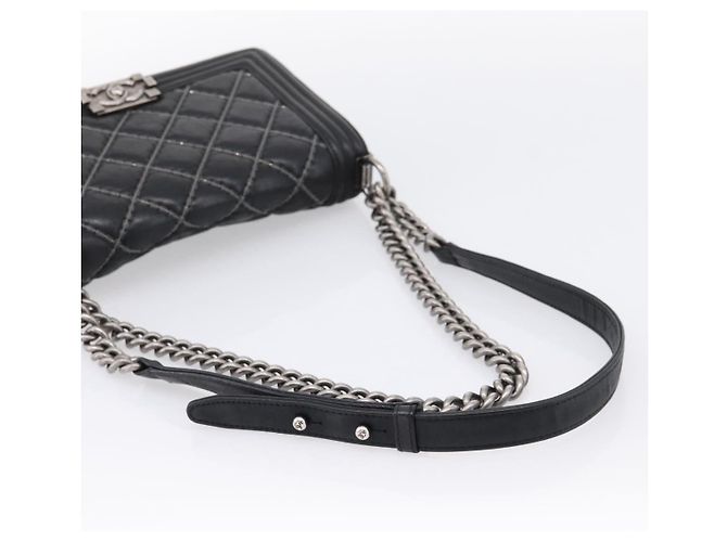Borsa a catena CHANEL Boy Chanel Matelasse in pelle di vitello nera argento CC Auth 199543M Nero - vista 7