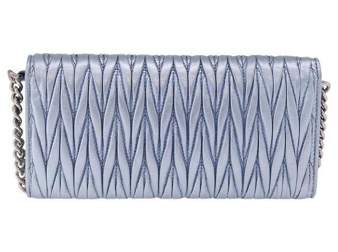 Sac à épaule portefeuille Miu Miu Matelassé en cuir bleu clair argenté Auth 200112M - vue 2