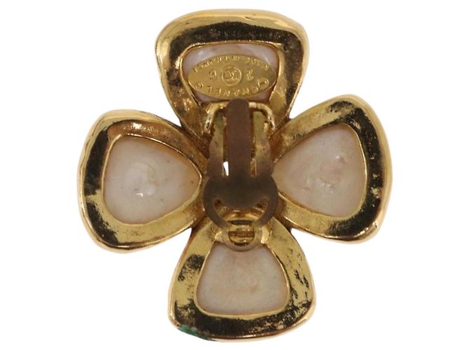 Boucles d'oreilles perles CHANEL Métal Doré CC Auth 197929 - vue 4