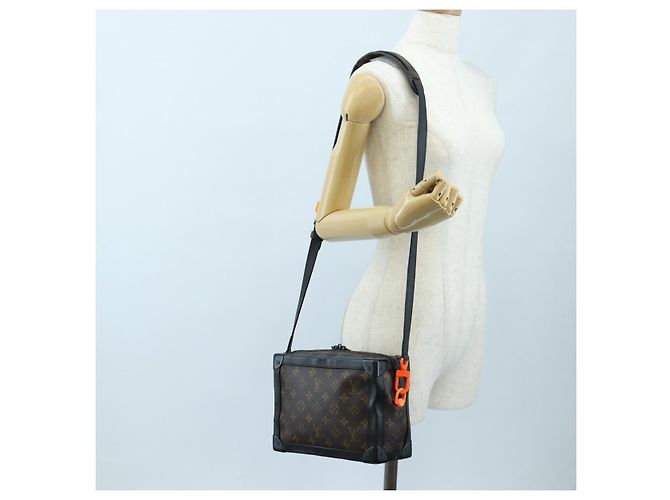 LOUIS VUITTON Bolsa de Ombro Solar Powered Ray Soft Trunk M44478 LV Auth 199093SAM Monograma - vista 26