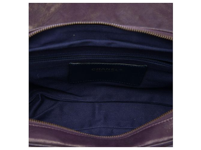 Borsa a tracolla Chanel Shiva Flap Large in vitello iridescente matelassé viola Porpora - vista 4