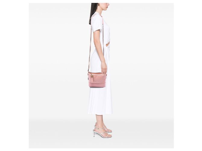 Borsa a tracolla Gabrielle Hobo Small in pelle di vitello invecchiata Chevron rosa Chanel - vista 6