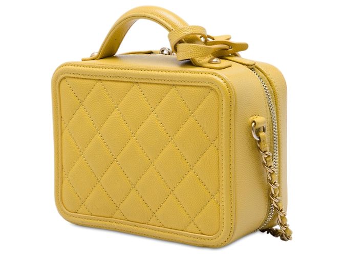 Borsa Vanity Chanel Small Caviar CC Filigree gialla Giallo - vista 2