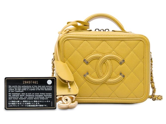 Borsa Vanity Chanel Small Caviar CC Filigree gialla Giallo - vista 6