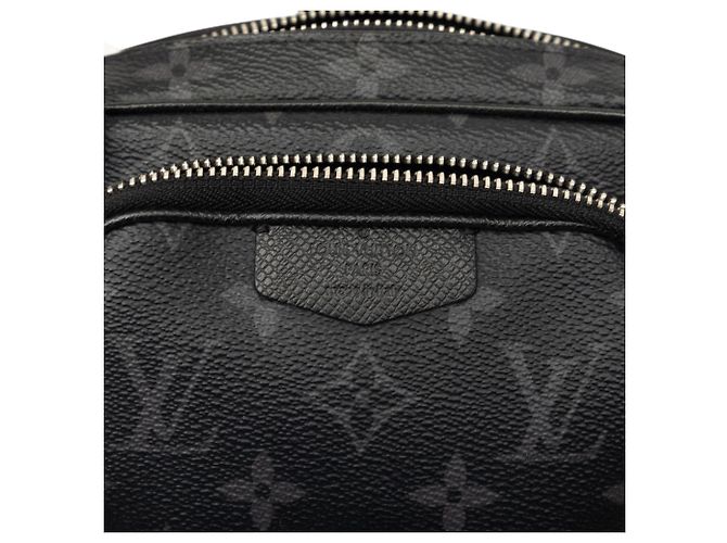 Borsa a Tracolla Louis Vuitton Monogram Eclipse Taigarama Outdoor Pouch Nera Nero - vista 5