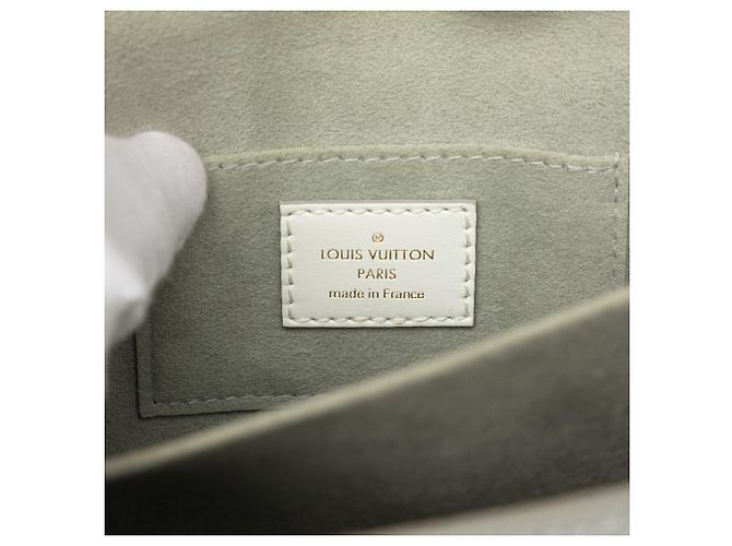 Borsa Louis Vuitton Epi Mini Dauphine Satchel Bianca Bianco - vista 5