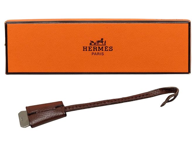 Mini Clochette Hermès en Epsom Marrón Castaño - vista 4