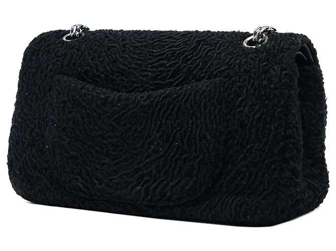 Borsa a tracolla Chanel Reissue 2.55 Double Flap 225 in lana bouclé nera Nero - vista 2