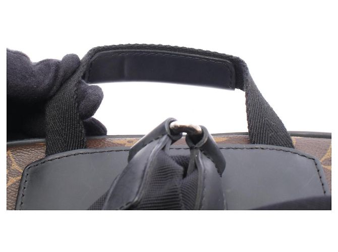 Zaino/Borsa Louis Vuitton Josh Marrone Nero Monogramma - vista 7