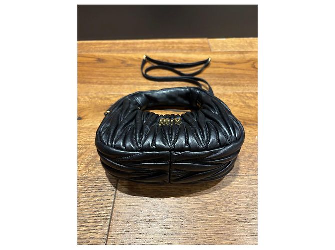 Borsa hobo Miu Miu Wander in pelle Matelassé Nero - vista 10