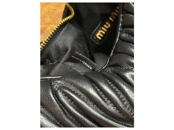 Borsa hobo Miu Miu Wander in pelle Matelassé Nero - vista 5
