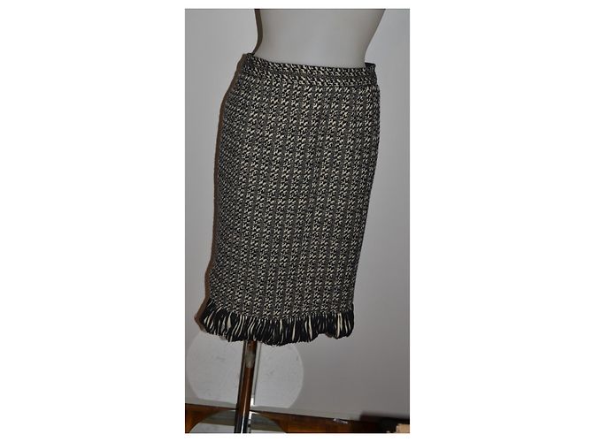 Emanuel Ungaro Falda Tubo de Tweed Ungaro con Flecos Negro Blanco - vista 2