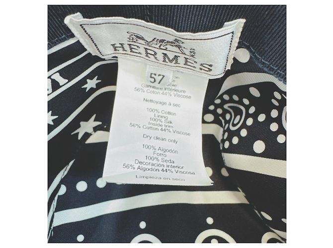 Hermès Chapeau à bouton Hermes Elena Sellier Bleu Marine - vue 5