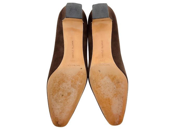 Décolleté Manolo Blahnik Okkatopla in camoscio marrone scuro - vista 6