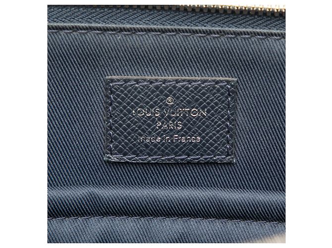 Borsa da lavoro Louis Vuitton Taiga Anton Soft Briefcase Blu - vista 5