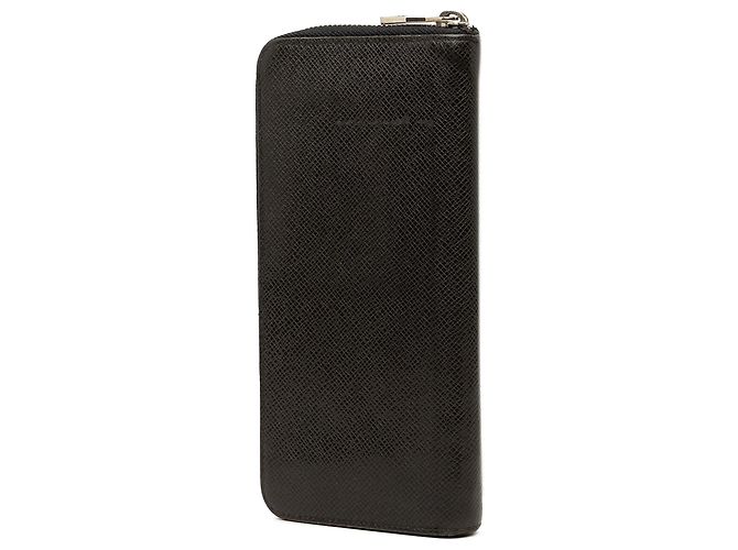 Cartera larga Zippy Vertical Louis Vuitton Taiga Negra Negro - vista 2