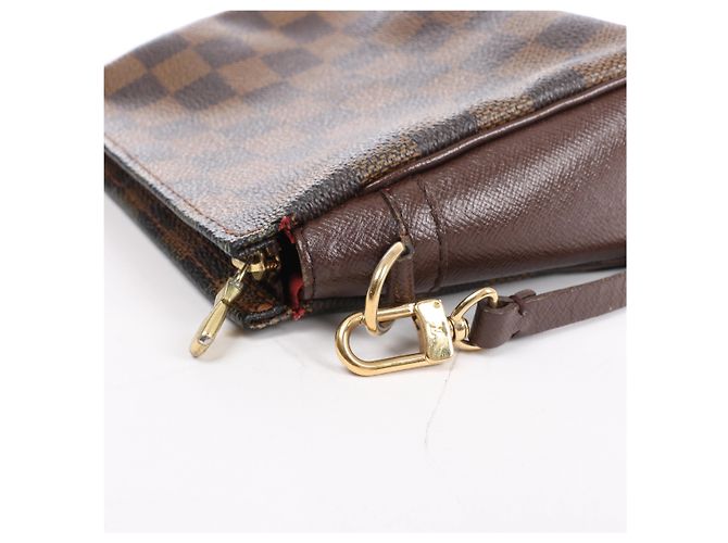 Borsa Louis Vuitton Truth Makeup Damier Ebene in marrone N51982 - vista 6