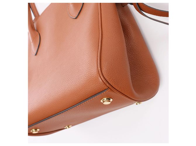 Borsa Louis Vuitton Milla PM Taurillon in Brown M51684 Marrone - vista 10