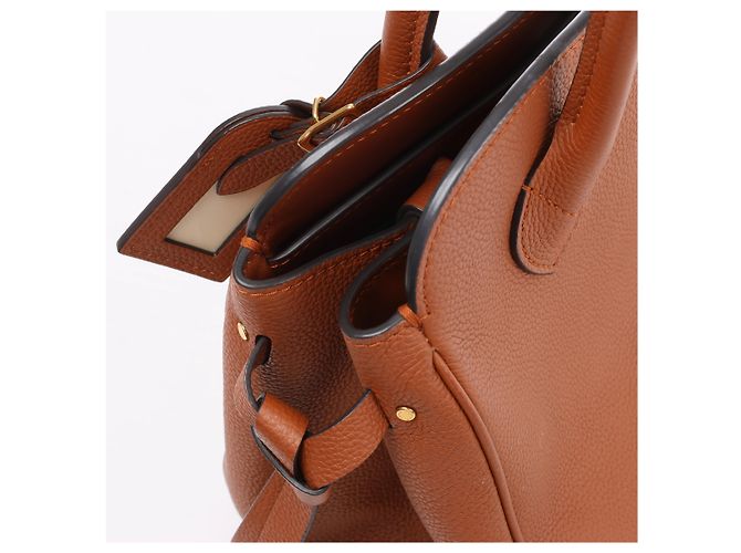 Borsa Louis Vuitton Milla PM Taurillon in Brown M51684 Marrone - vista 5
