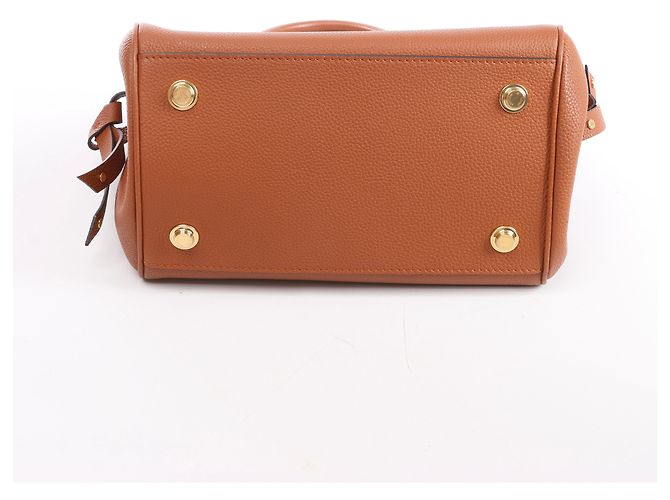 Borsa Louis Vuitton Milla PM Taurillon in Brown M51684 Marrone - vista 7