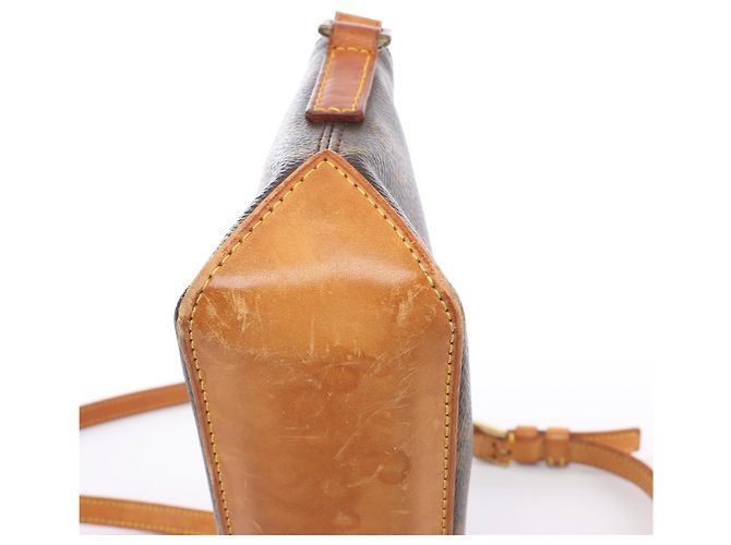 Borsa a tracolla Louis Vuitton Trotteur Monogram Canvas in marrone M51240 - vista 8