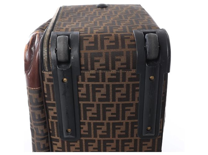 Borsa da viaggio Fendi Zucca Canvas & Leather in marrone - vista 8