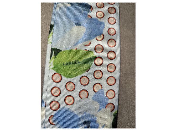 Foulard Lancel in seta blu e bianco con stampa floreale Blu chiaro - vista 3