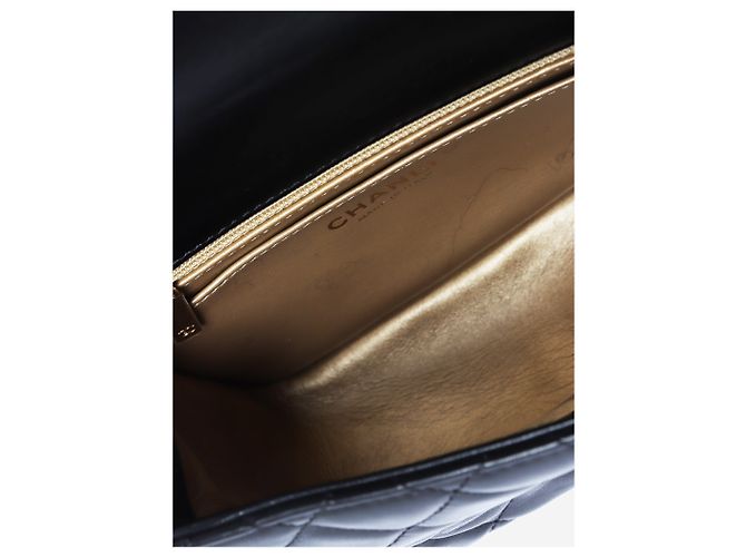 Chanel Klassische Single Flap Mini-Tasche aus schwarzem Lammleder mit Diamantsteppung - Ansicht 9