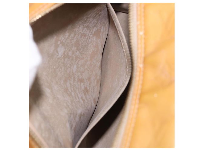 LOUIS VUITTON Monogram Vernis Tompkins Square Hand Bag Beige M91149 - vista 21