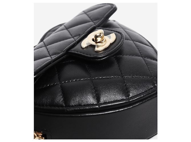 Chanel Bolso corazón 2021 de piel de cordero negro - vista 4