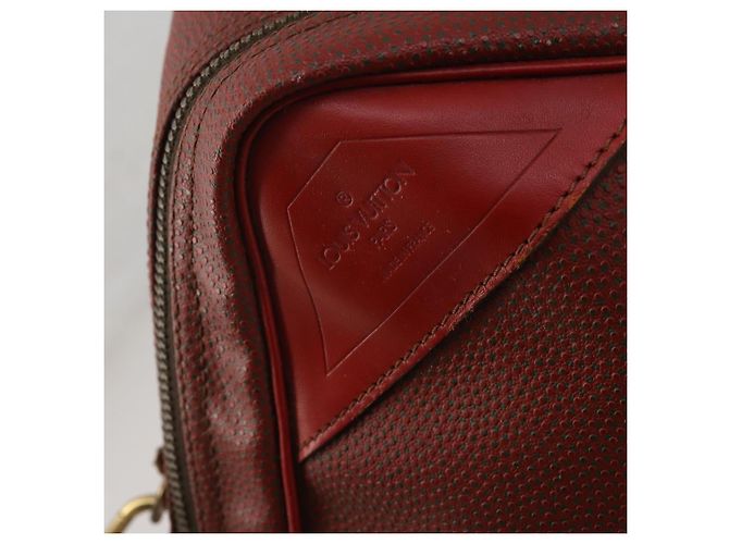 LOUIS VUITTON LV Cup Challenger Line Challenge Siefeller Red M46124 - vista 20
