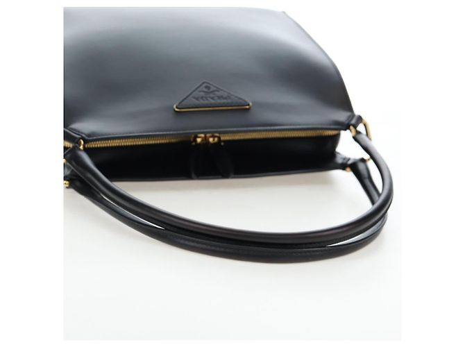 Bolsa de ombro PRADA em couro preto e dourado - vista 8