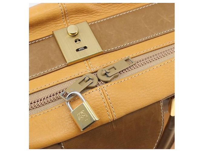 LOEWE Anagram Trunk Leather Beige Gold Tone - vista 17