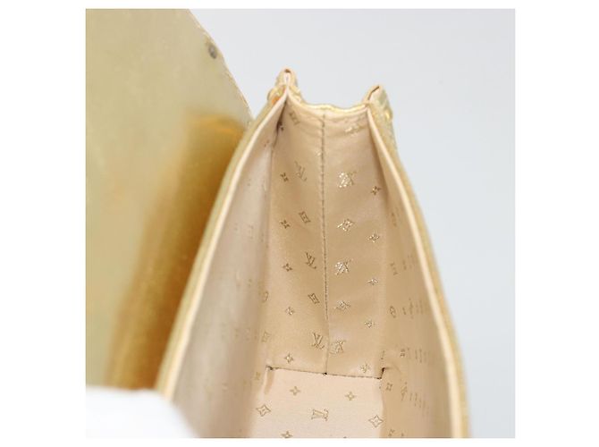LOUIS VUITTON Suhari Emerble Shoulder Bag Leather Gold LV - vista 20