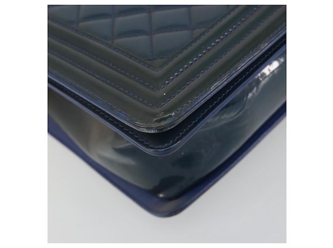 CHANEL Matelasse Boy Chanel Chain Bag Patent Leather Blue Silver CC - vista 11