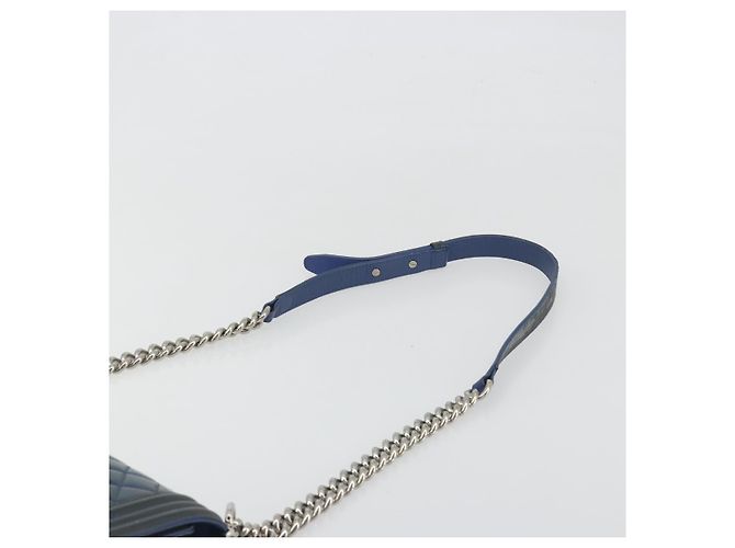 CHANEL Matelasse Boy Chanel Chain Bag Patent Leather Blue Silver CC - vista 8